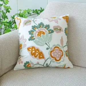 01-11 Kissenhülle mit bunter Blumenstickerei für Sofa und Sessel – Bild 2
