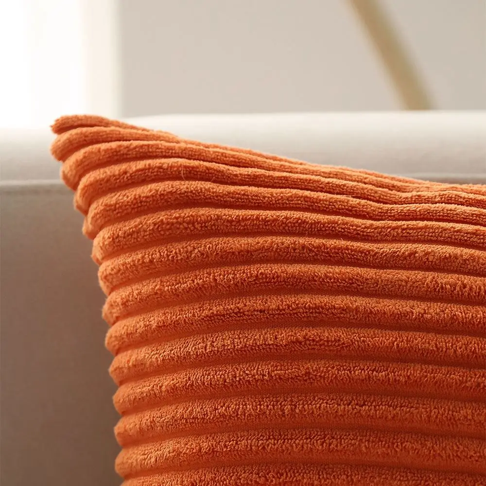 Kissenbezüge für Dekokissen und Sofa mit feinen Querrippen – Bild 2
