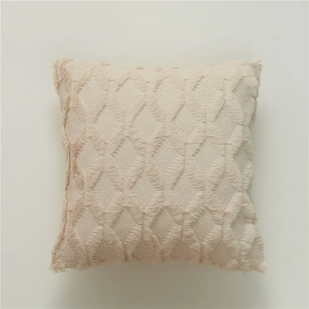 Kissenbezug Weiß mit flauschiger Rautenstruktur – Beige