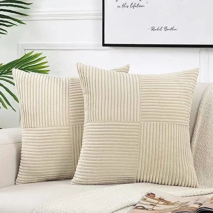 Mintgrüne Kissenhülle in Cordoptik mit Streifen-Patchwork – Beige