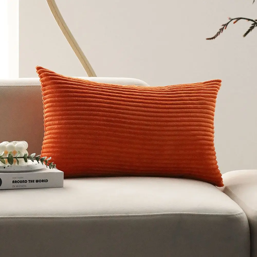 Kissenbezüge für Dekokissen und Sofa mit feinen Querrippen – Orange