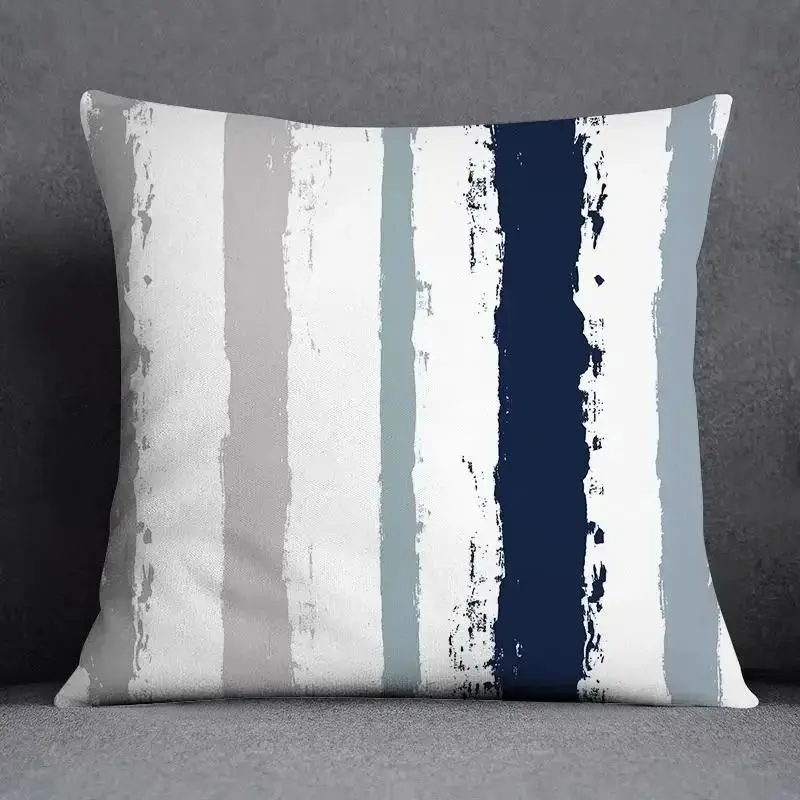 Kissenbezug 45x45 mit geometrischem Muster in Marineblau – Weiß – Pinselstreifen