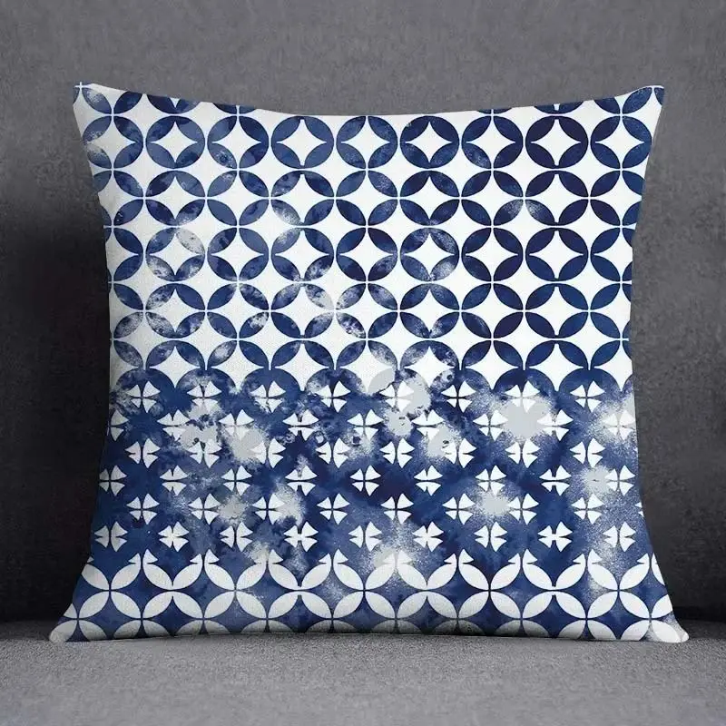 Kissenbezug 45x45 mit geometrischem Muster in Marineblau – Marineblau – Blüten
